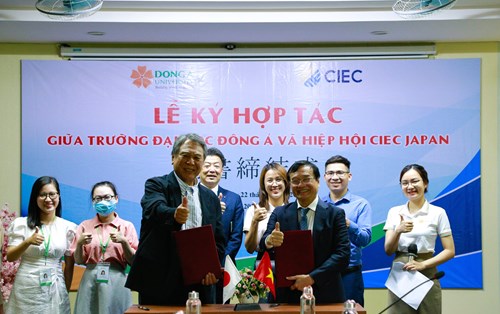 Ký kết Hiệp hội CIEC: Sinh viên ĐH Đông Á được làm việc tại tập đoàn Odakyu