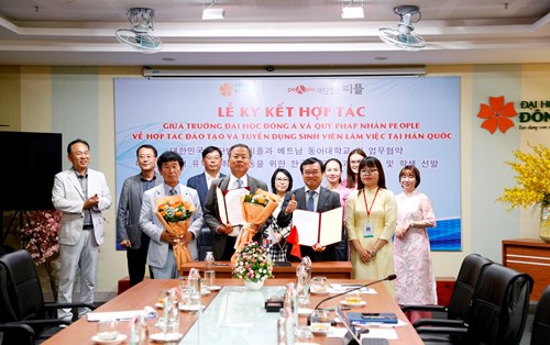 Đại học đầu tiên tại Việt Nam ký kết với quỹ pháp phân People (Hàn Quốc) về đào tạo và tuyển dụng sinh viên