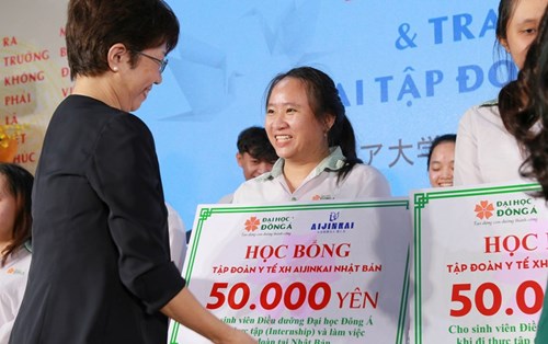Hơn 300 triệu đồng học bổng cho sinh viên Điều dưỡng ĐH Đông Á thực tập và làm việc tại Nhật năm 2024