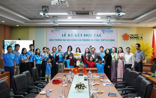 Nối dài yêu thương từ hợp tác giữa Đại học Đông Á và Trường Hy vọng