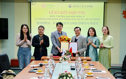 Khoa Ngôn ngữ và Văn hoá Hàn Quốc Đại học Đông Á tham gia dự án giảng dạy tiếng Hàn tại TP Đà Nẵng