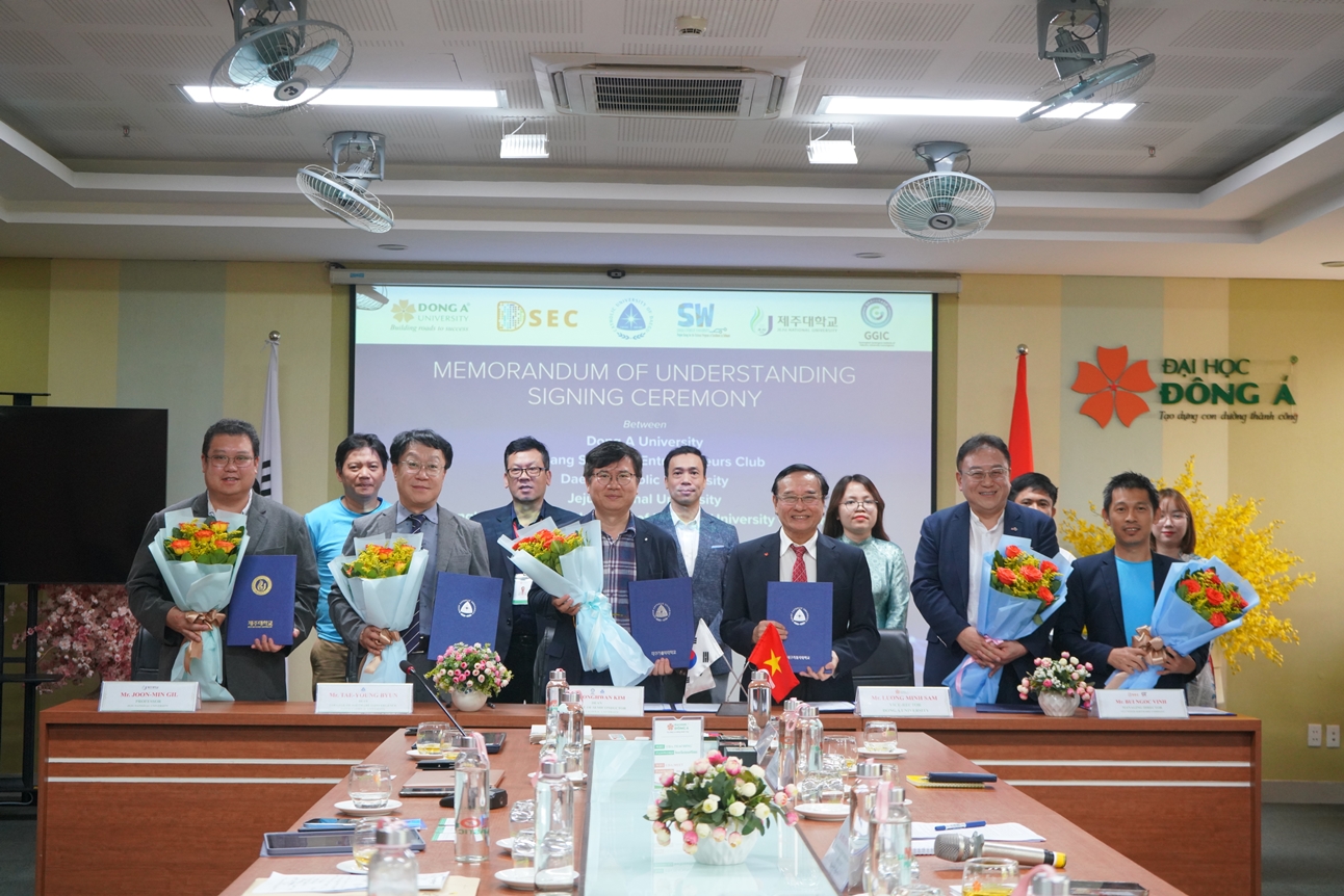 Dong A University cooperates with Korean Universities to develop human resources in the semiconductor, robotics, and ICT industries