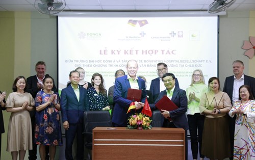Công nhận chương trình đào tạo Điều dưỡng, Hiệp hội St. Bonifatius Hospitalgesellschaft Lingen e.V. tiếp nhận sinh viên ĐH Đông Á đến Đức làm việc ngay khi tốt nghiệp